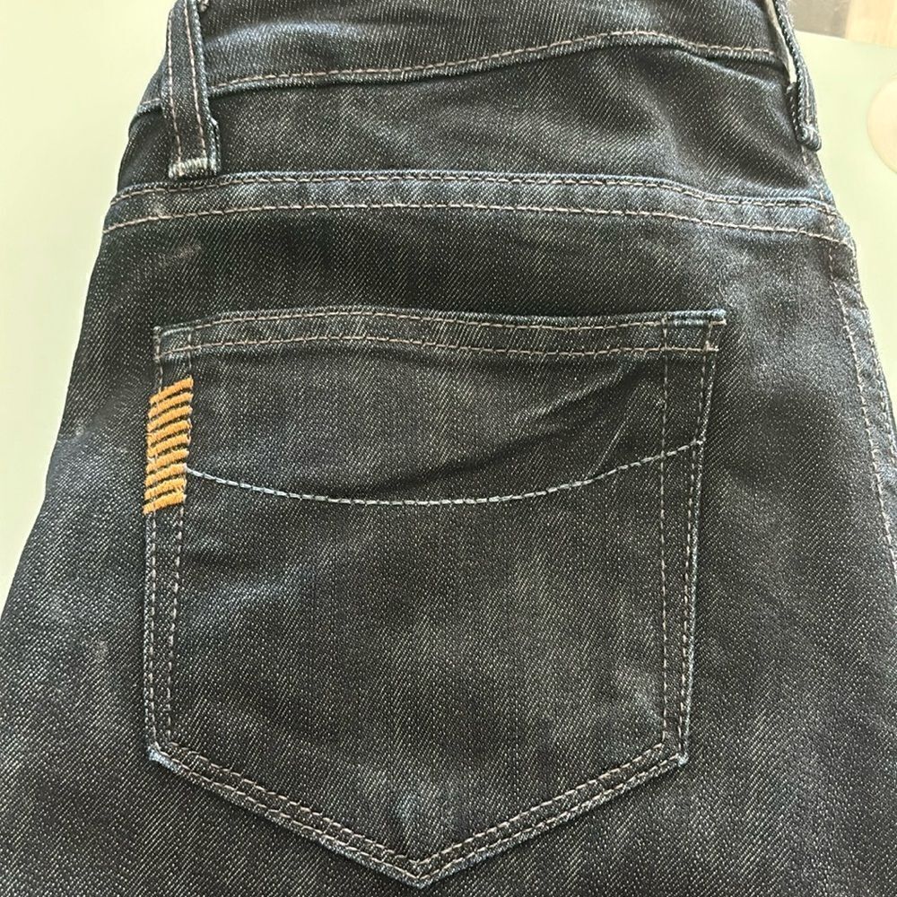 Paige premium denim made in USA 27 dark blue wash lite stretch